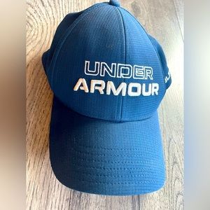 Under Armour kids hat Size S/M